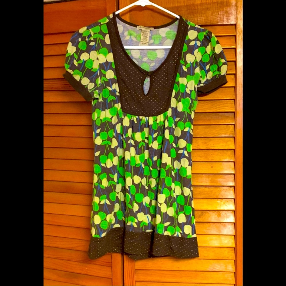 🍀 Medium (One Clothing) Top 🍀